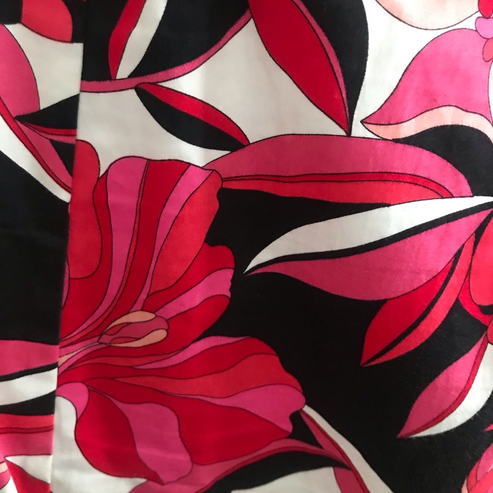Cache Halter Dress - Picture 3 of 4